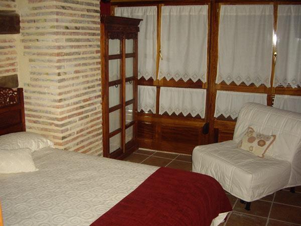 Hotel Rural La Casa Del Montero Espinosa De Los Monteros Exterior photo
