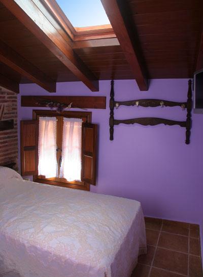 Hotel Rural La Casa Del Montero Espinosa De Los Monteros Exterior photo
